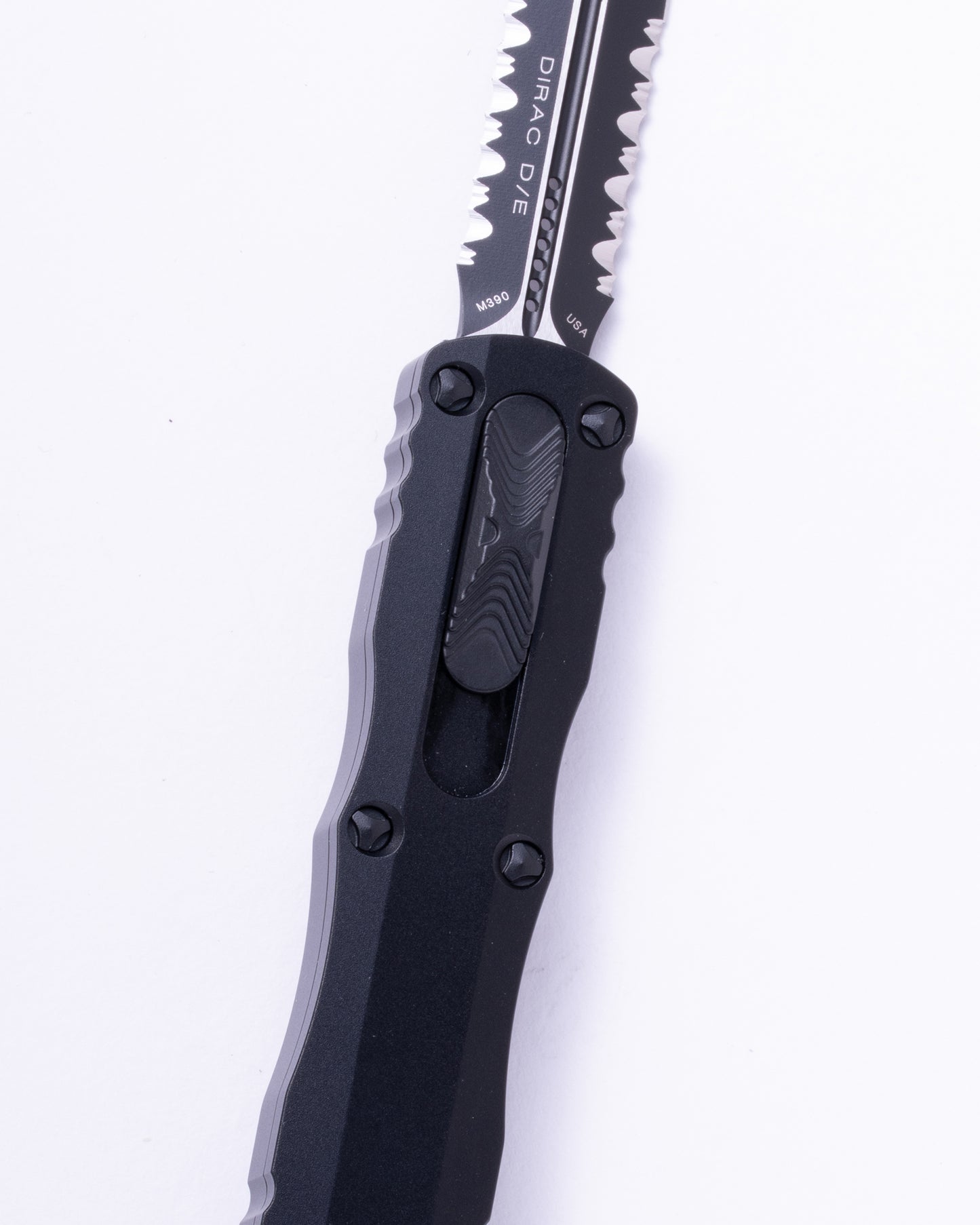 DIRAC D/E BLACK STD PARTIAL SERRATION TACTICAL (225-2T)